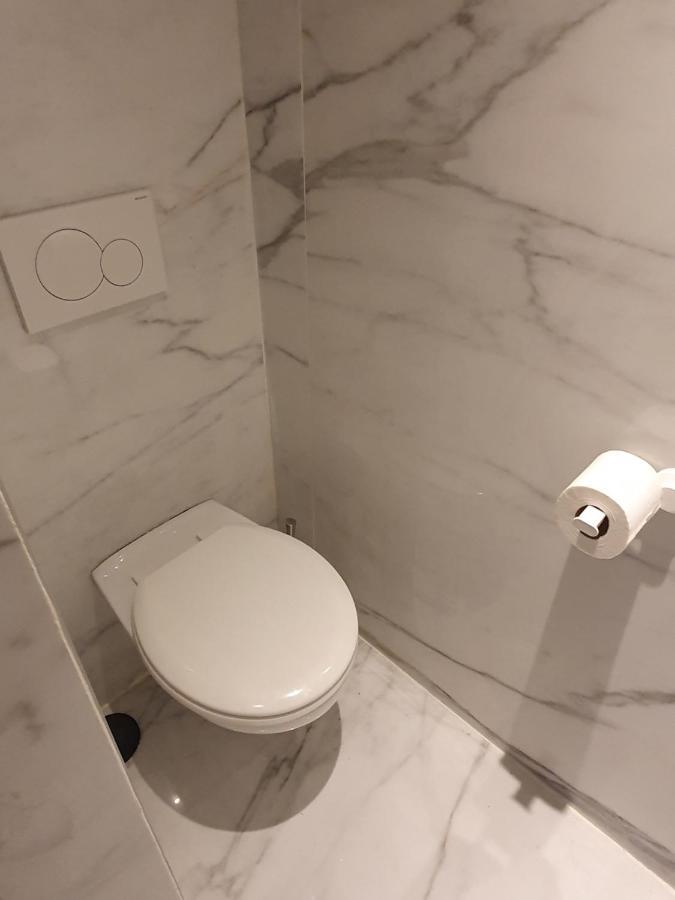 B96 Suites ブリュッセル エクステリア 写真